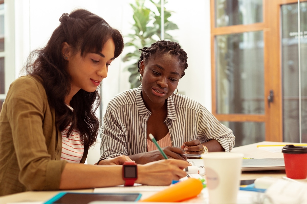 how to find private English students
