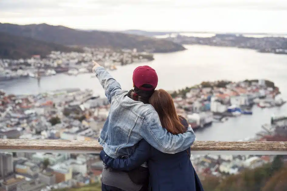 How to Get a TEFL Job in the Same School as a Couple