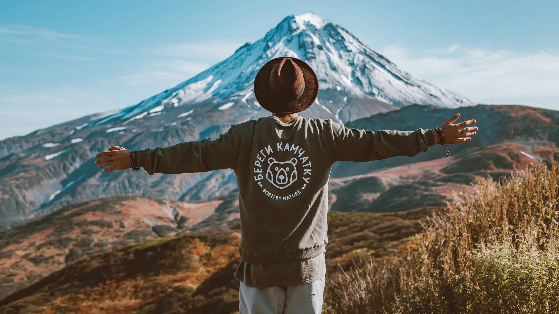 Working Abroad Opportunities: 5 Ways That Require No Experience